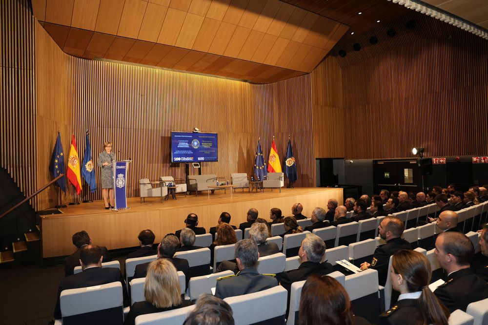 Ponencia de la Directora Ejecutiva de Europol, Dª. Catherine DE BOLLE, con motivo de la celebración del décimo aniversario