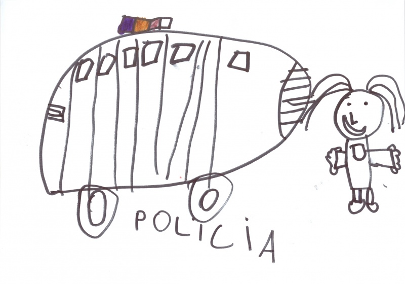 Dibujo en el se puede ver un vehículo de policía junto a una niña sonriendo