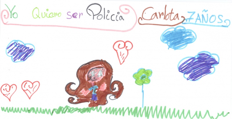 Dibujo en el cual se puede ver a una niña sonriendo jugando en un campo verde con flores y nubes