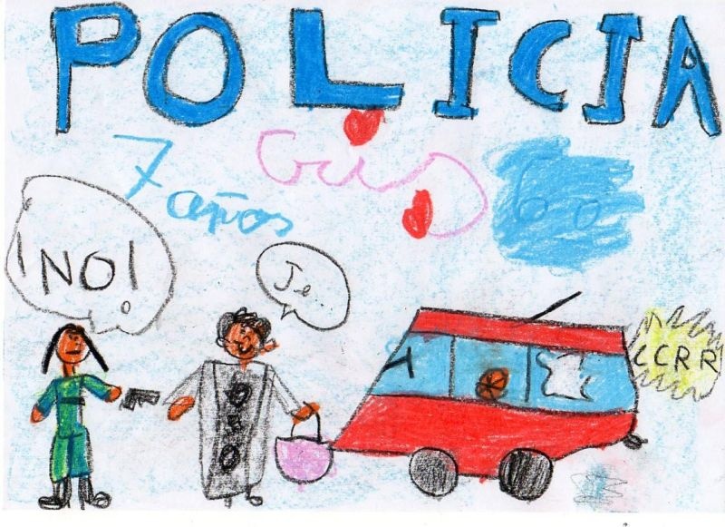 Dibujo en el que se puede ver la representación de un robo a una señora mientras la policía acude en su ayuda.