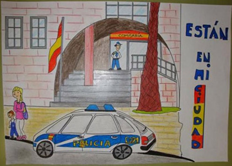 Dibujo en el que se puede ver una comisaría de policía junto a un coche radio patrulla de la Policía Nacional.