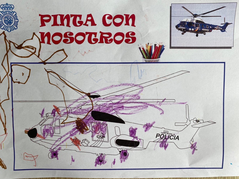Dibujo coloreado de un helicóptero perteneciente a la Policía Nacional